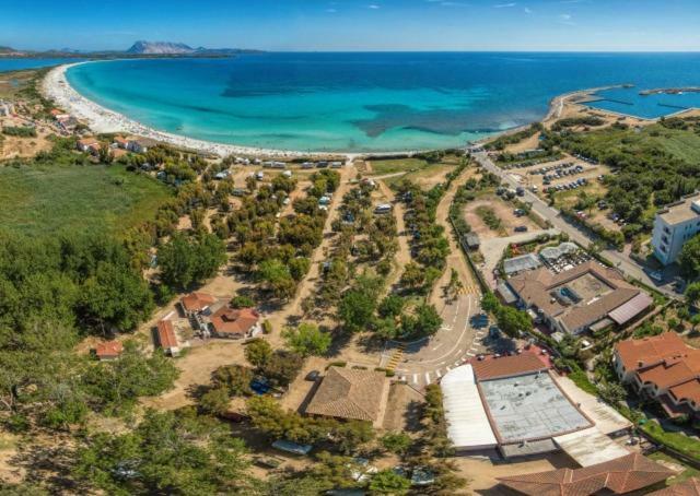 Camping San Teodoro La Cinta Hotel Bagian luar foto